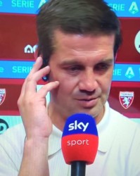 齐沃：2-0时我没能做好自己的工作；再好的教练都需要球员支持